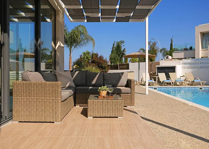 Camellia - 3bed Large Pool Villa Protaras