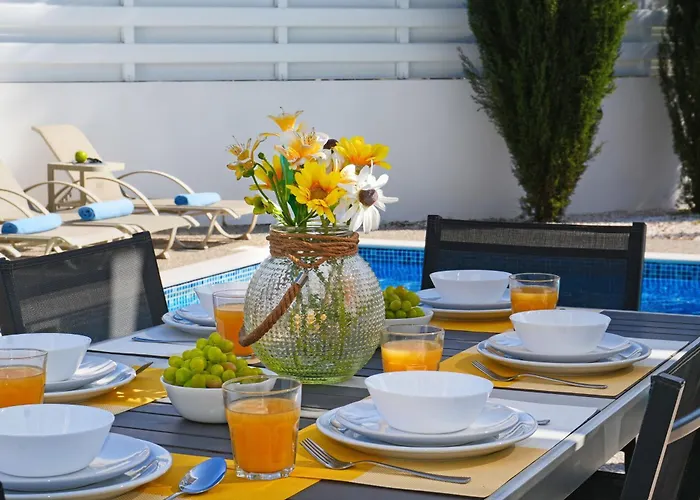 Villa Camellia - 3bed Large Pool