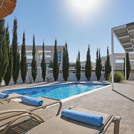 Camellia - 3bed Large Pool *