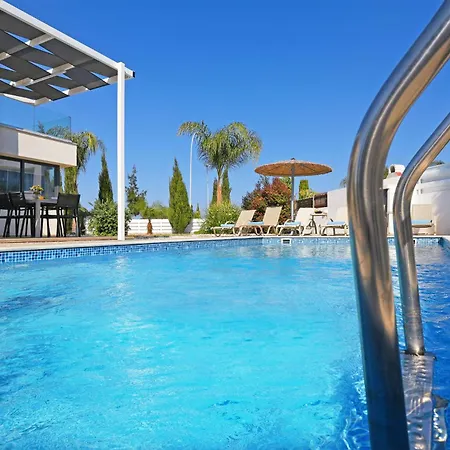 Camellia - 3bed Large Pool *