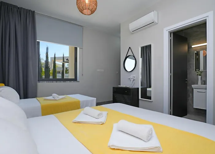 Camellia - 3bed Large Pool