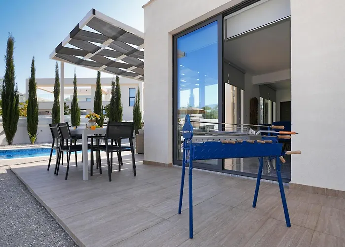 Camellia - 3bed Large Pool Vilă Protaras